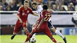 Valencia 1-1 Bayern Munich: "Hùm xám" và Los Che dắt tay nhau đi tiếp